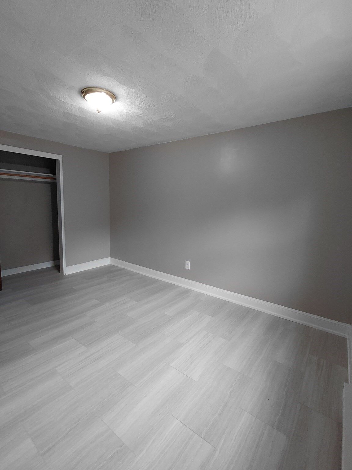 Property Photo: 8 Walker Rd 6 MA 01845
