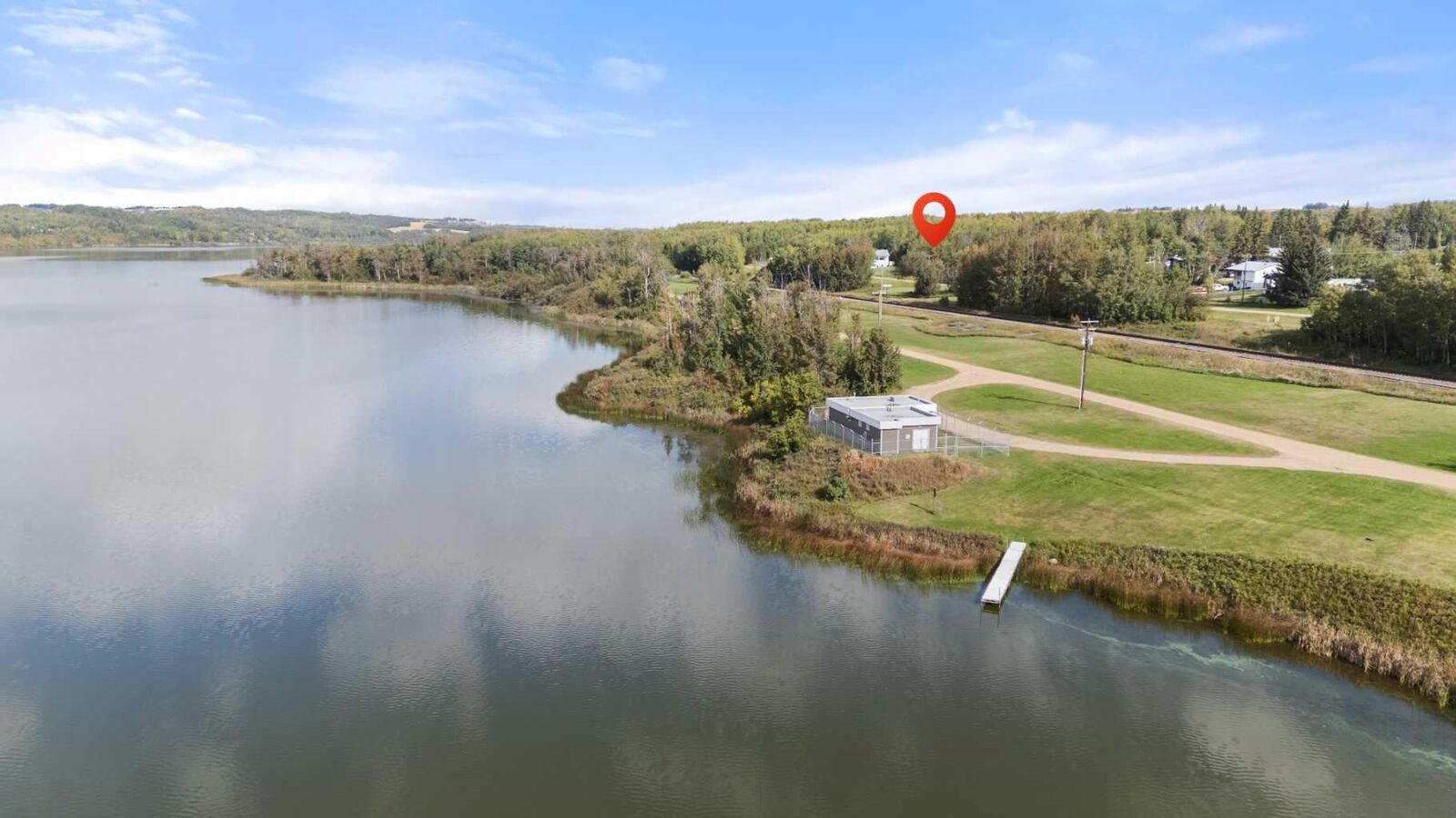 Property Photo: 515 Railway Avenue AB T0B 1M0