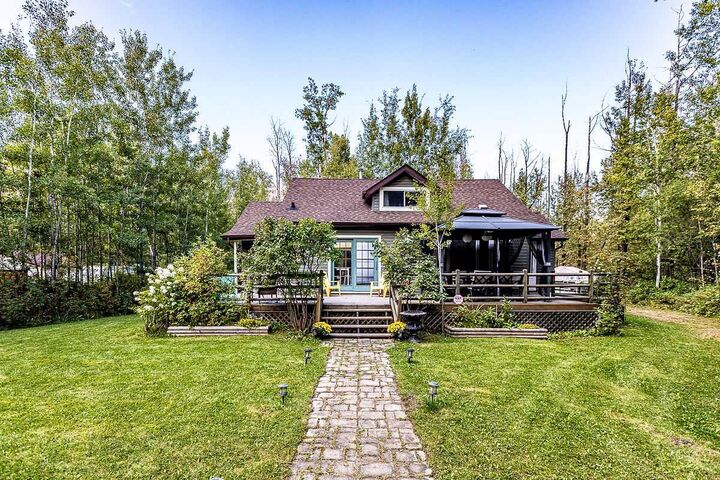 Property Photo:  B24 Golden Crescent  AB T0C 2C0 