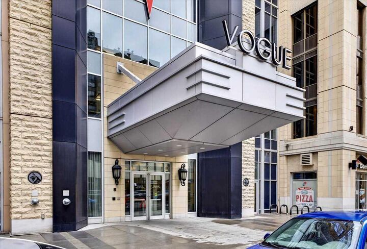 Property Photo:  930 6 Avenue SW 3306  AB T2P 1J3 