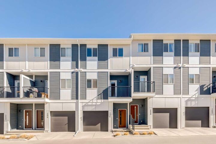 Property Photo:  156 Walden Lane SE  AB T2X 2A7 