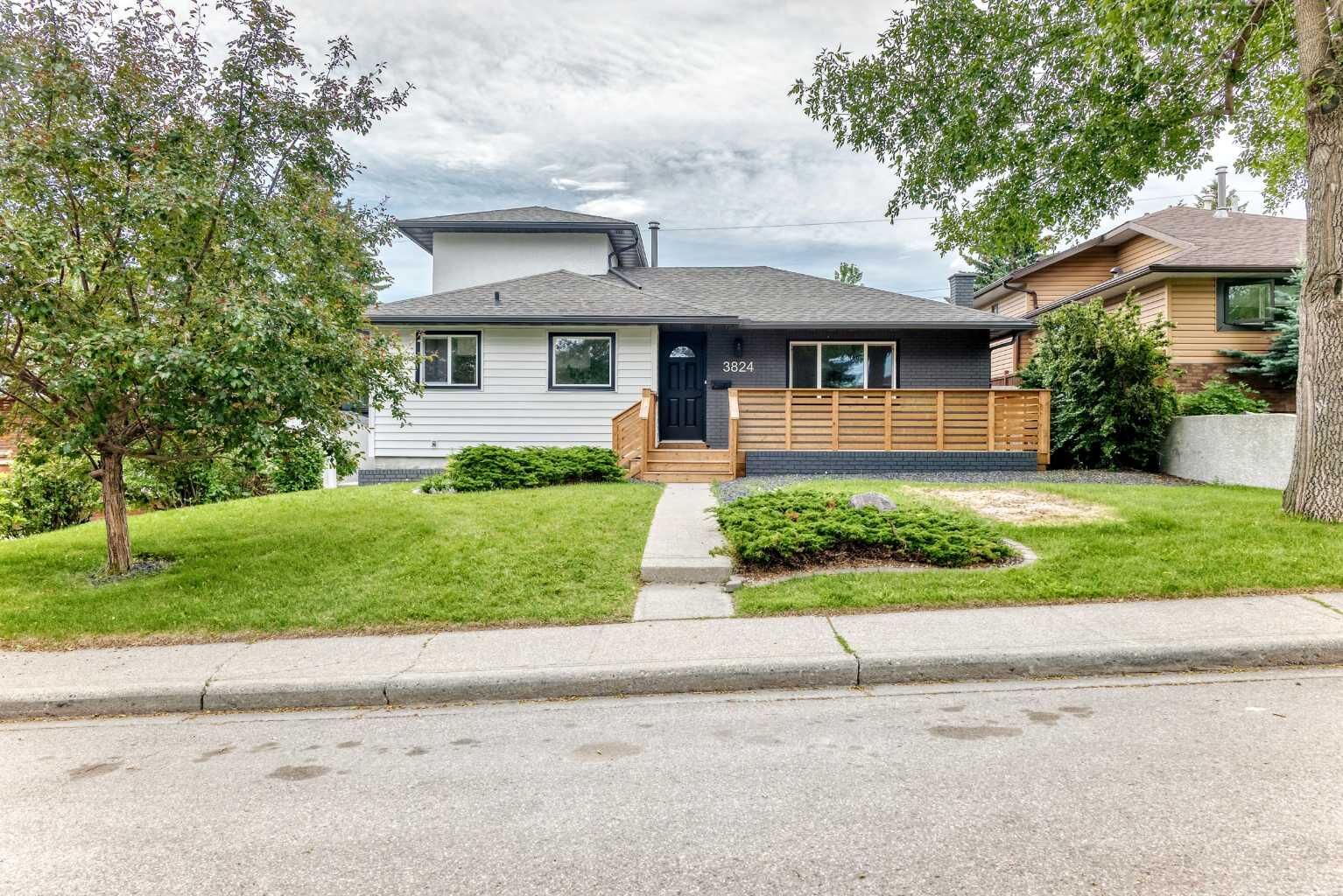 Property Photo:  3824 Brooklyn Crescent NW  AB T2L 1H2 