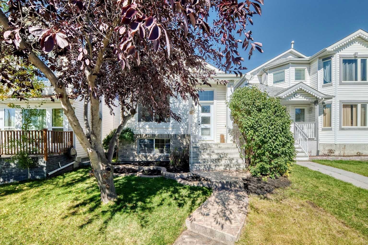 Property Photo:  53 Mt Aberdeen Circle SE  AB T2Z 3H1 