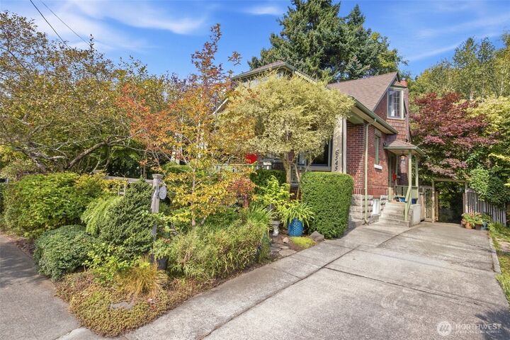 Property Photo: 6545 Fauntleroy Way SW WA 98136