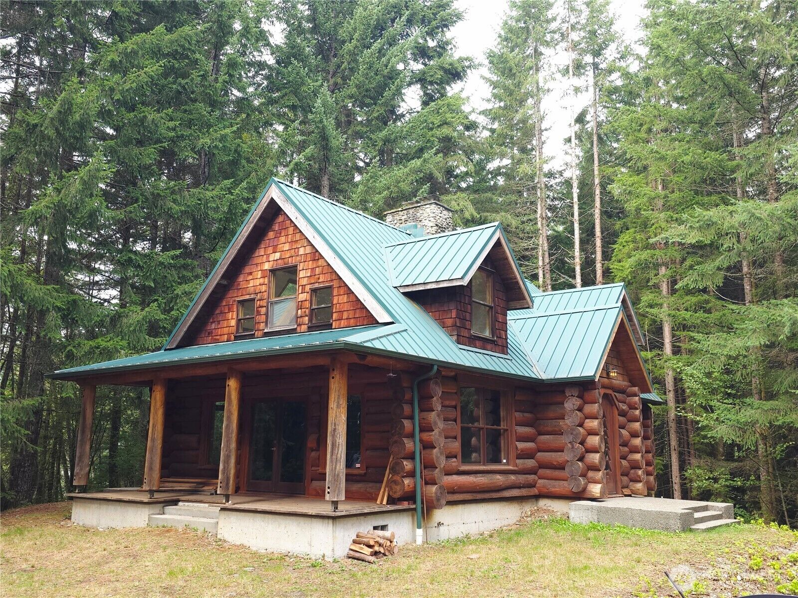 Property Photo:  13606  278th Drive NE  WA 98252 