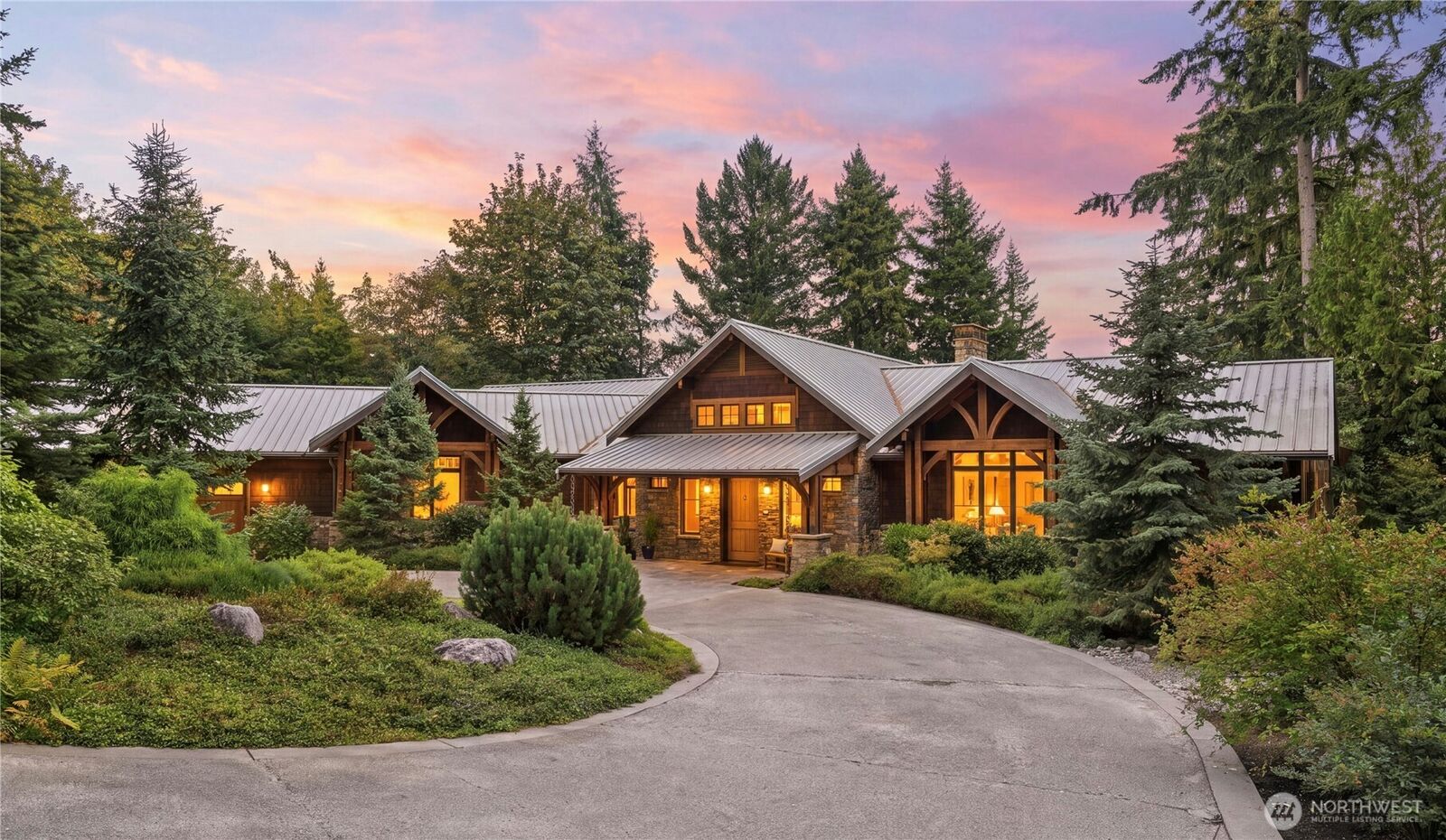 Property Photo:  21241 SE 40th Street  WA 98075 