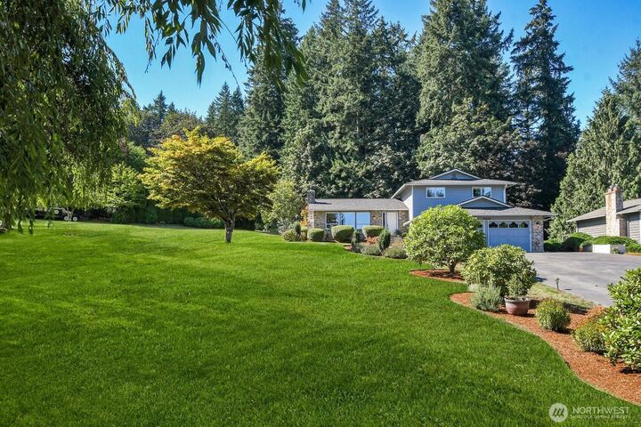 Property Photo: 17465 NE 163rd Place WA 98072