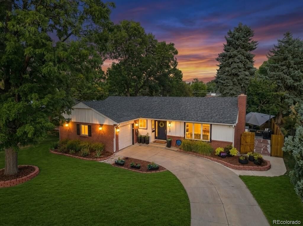 Property Photo: 980 S Hudson Street CO 80246