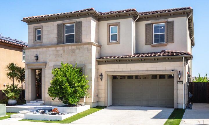 Property Photo: 1137 Rosamund Drive CA 94582