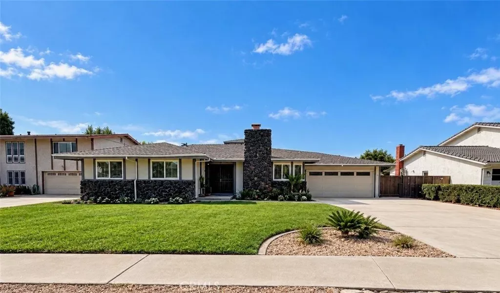 Property Photo: 236 W Dayton CA 91786