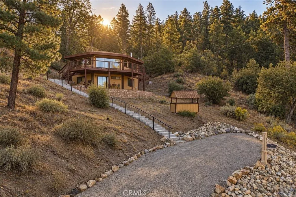Property Photo: 2104 Ironwood Drive CA 93222