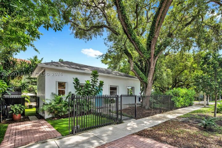 Property Photo:  2299 SW 16th Ct A  FL 33145 