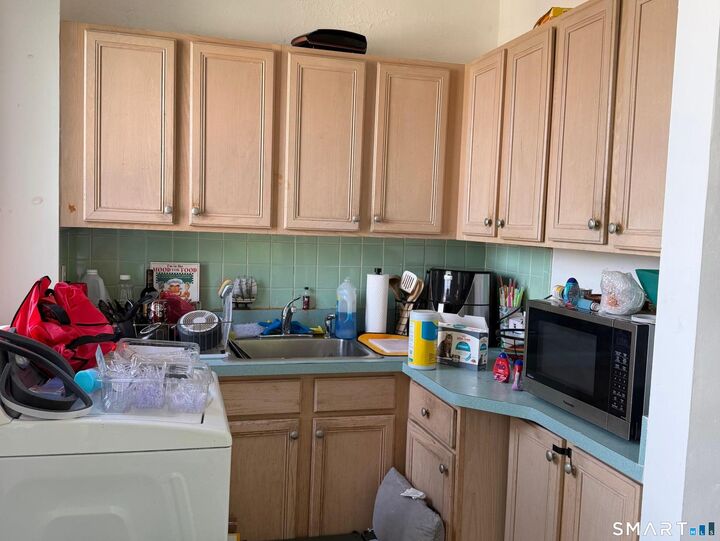 Property Photo:  21 Fairmont Place  CT 06484 