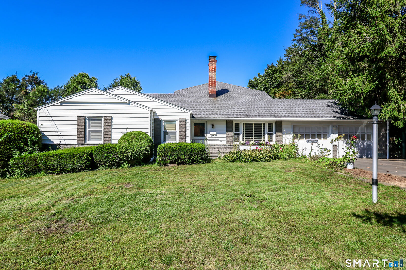 Property Photo: 124 Chestnut Hill Road CT 06611