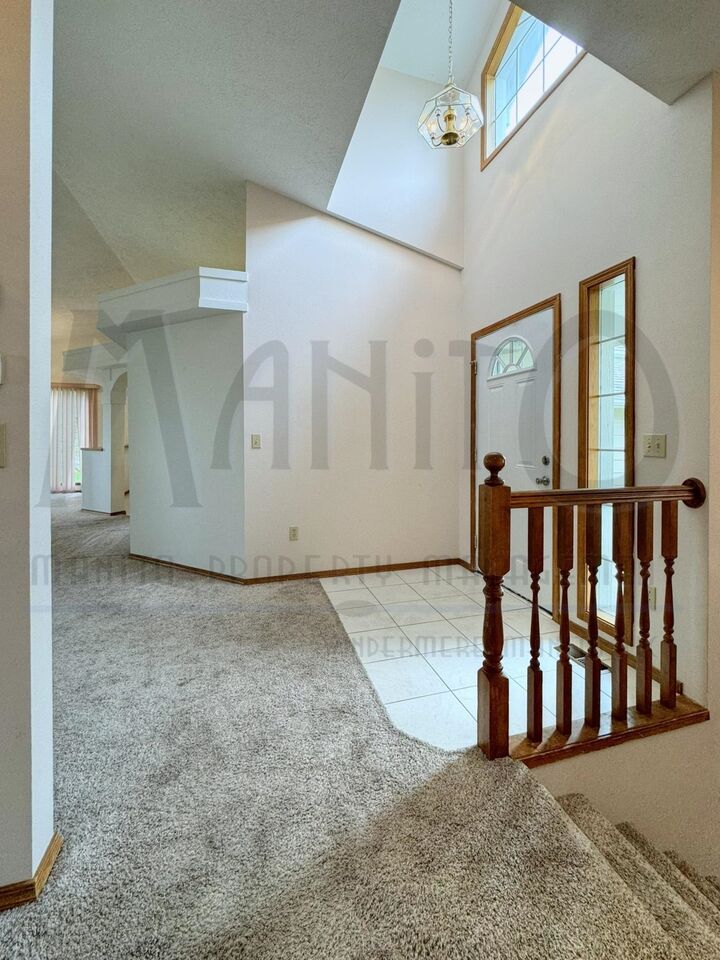Property Photo: 5002 S Morrill Ln WA 99223