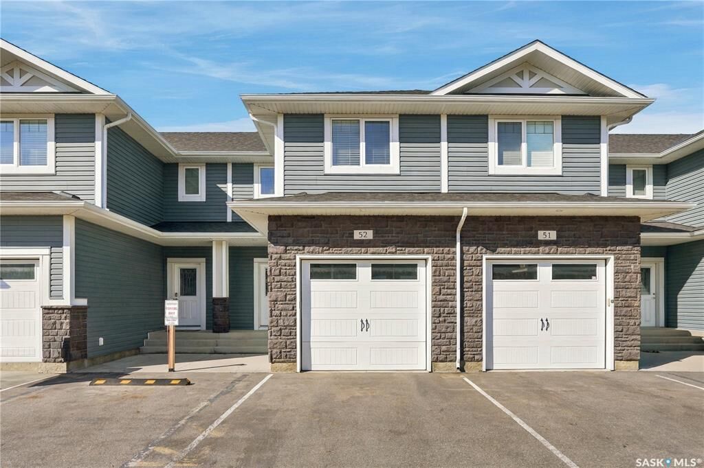 Property Photo:  115 Veltkamp Crescent 52  SK S7T 0T7 