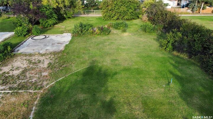 Property Photo:  313 Arthur Street  SK S0M 0N0 