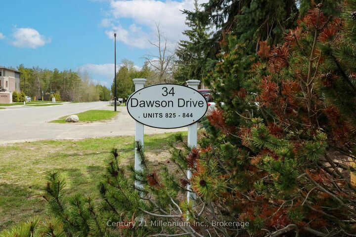 Property Photo: 34 Dawson Drive 825 ON L9Y 5B4