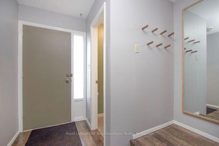Property Photo:  16 Hailey Court  ON L1C 3X5 
