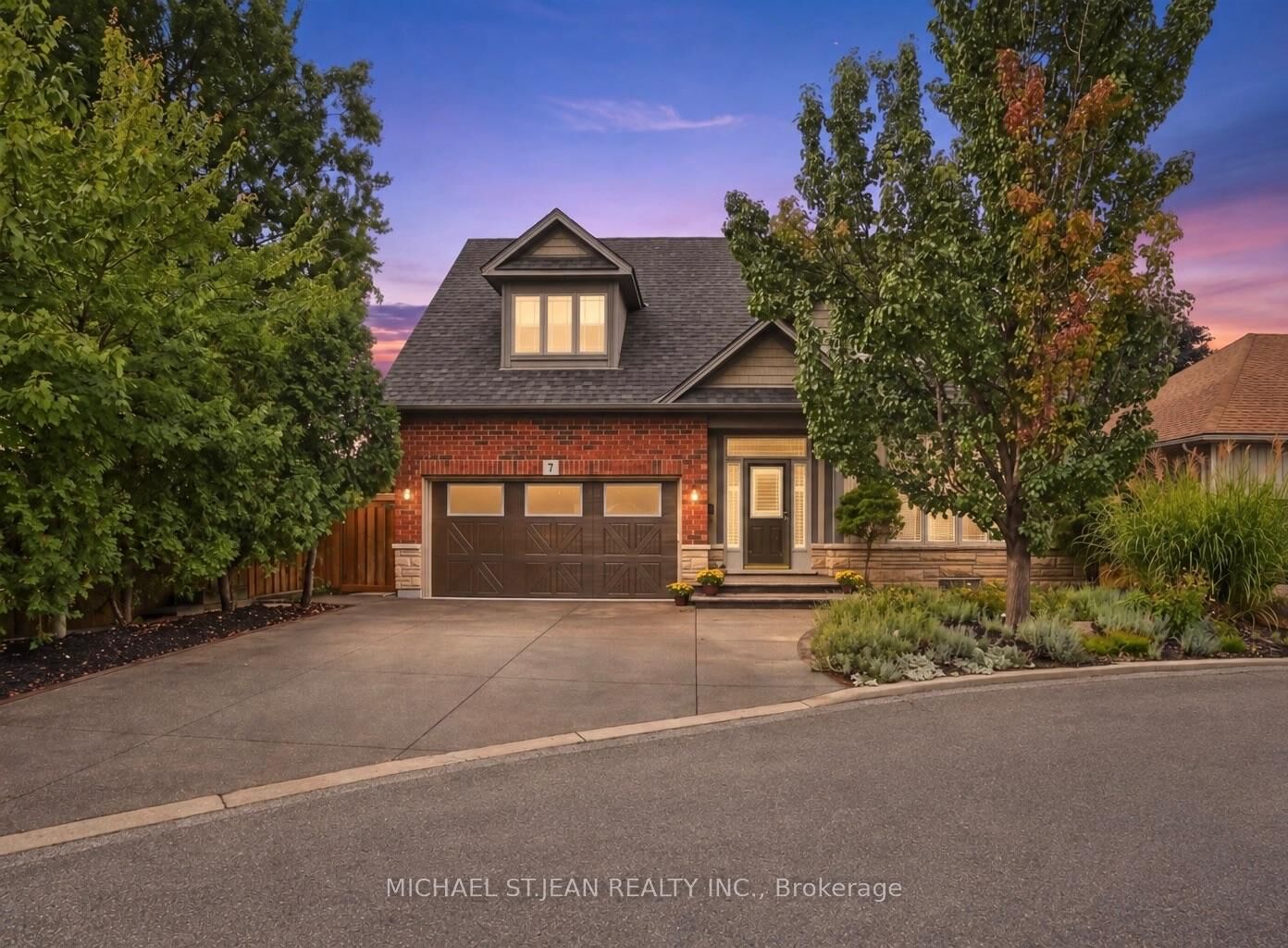 Property Photo:  31 Book Road 7  ON L3M 2M3 