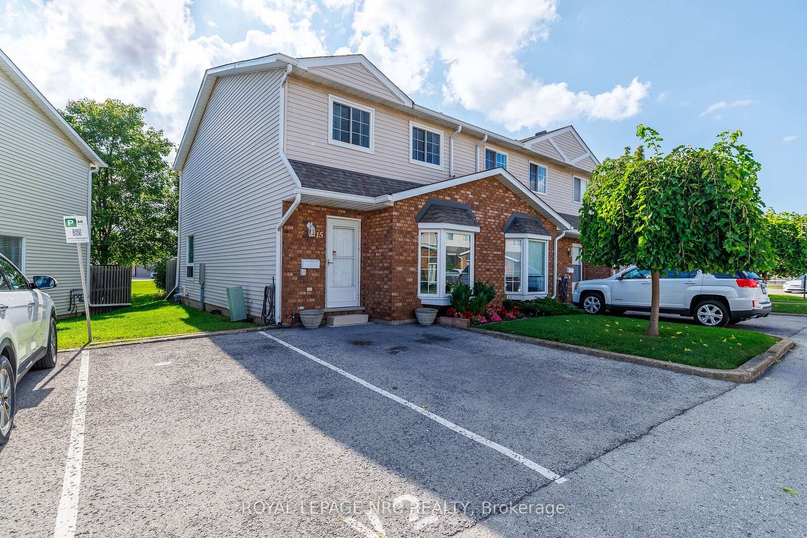 Property Photo:  6910 Kalar Road 15  ON L2H 2T7 
