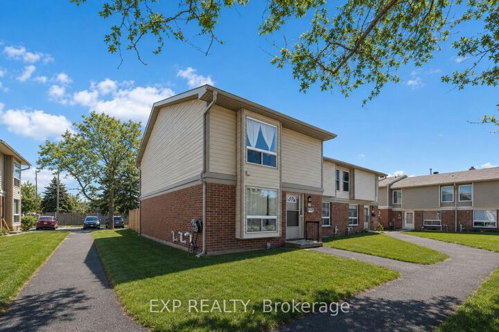Property Photo:  820 Cahill Drive W 38  ON K1V 9K4 