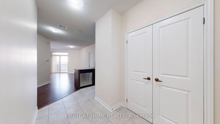 Property Photo:  7325 Markham Road 615  ON L3S 0C9 