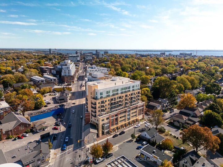 Property Photo:  652 Princess Street 732  ON K7L 1E5 
