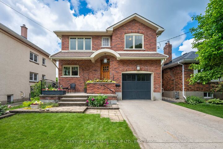 Property Photo:  422 College Street  ON K7L 4M7 