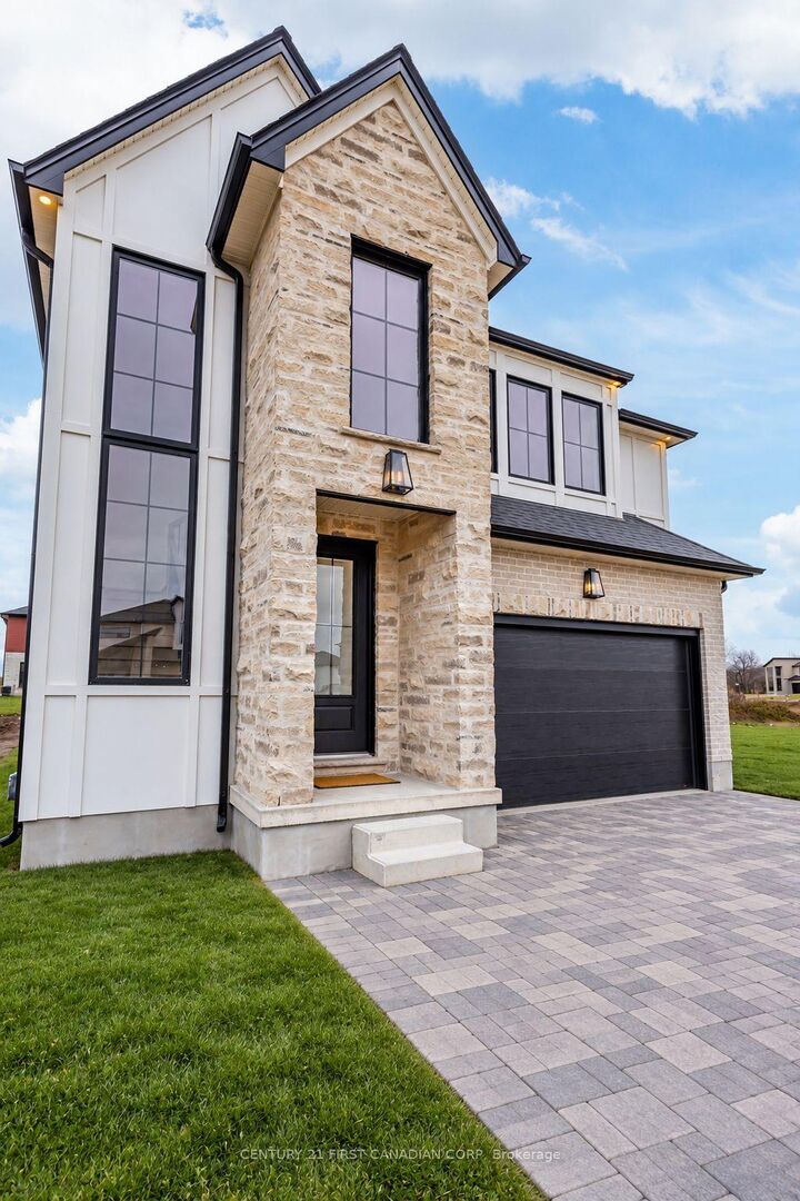 Property Photo: 2211 Darwin Crescent ON N6P 0J6