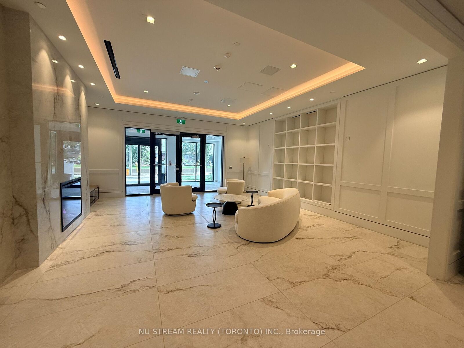 Property Photo:  4000 Eglinton Ave Avenue W 624  ON M9A 4M2 