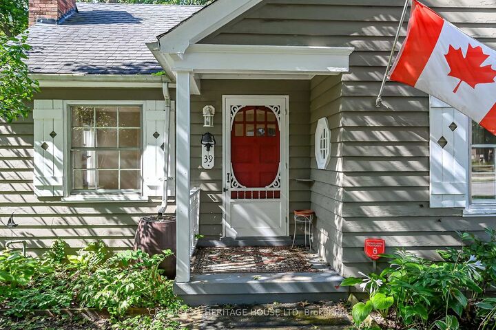 Property Photo:  39 Balmoral Avenue  ON N5Y 2K9 