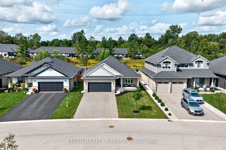 Property Photo:  72 Sparkys Way  ON N5P 0E9 