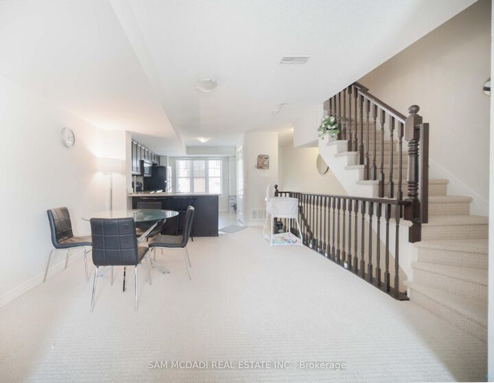 Property Photo:  1380 Costigan Road 103  ON L9T 8L2 