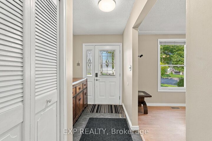 Property Photo:  7 Roehampton Avenue  ON L2M 7K9 
