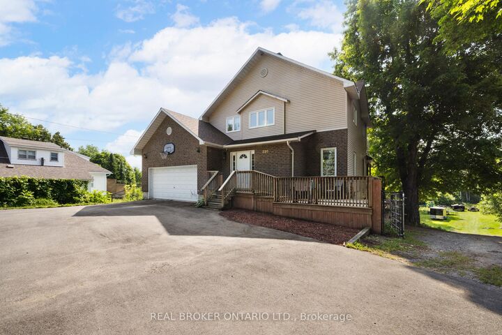 Property Photo:  320 Clothier Street W  ON K0G 1J0 