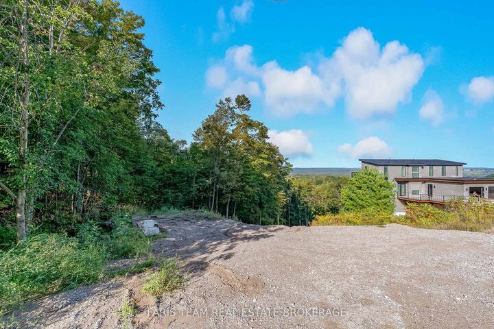 Property Photo:  3 Valleycrest Drive  ON L0L 2L0 