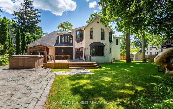 Property Photo:  1755 Birchwood Drive  ON L5J 1T7 