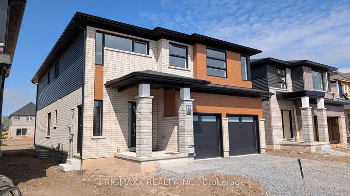 Property Photo:  1015 Alliston Avenue E  ON L2A 0H3 