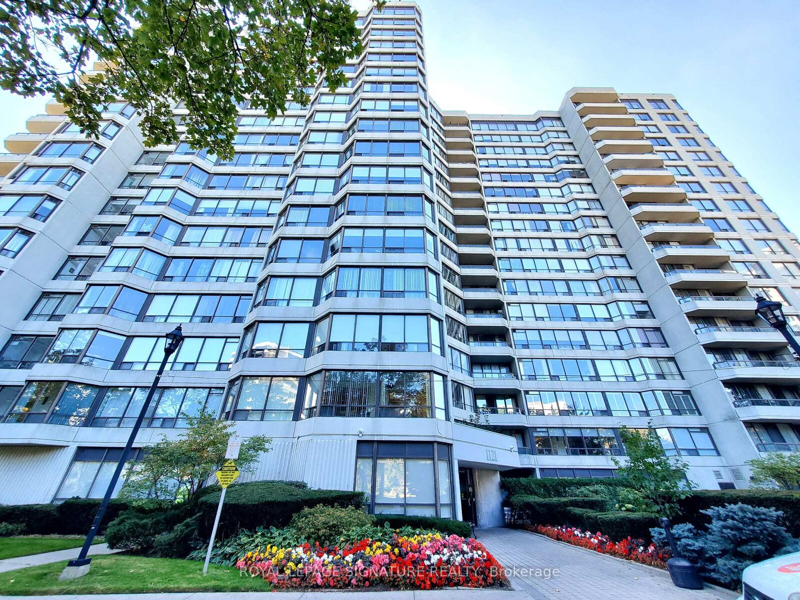 Property Photo:  1121 Steeles Avenue W 212  ON M2R 3W7 