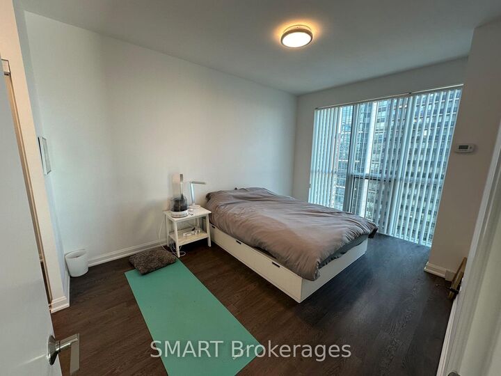 Property Photo:  9 Bogert Avenue 2302  ON M2N 0H3 