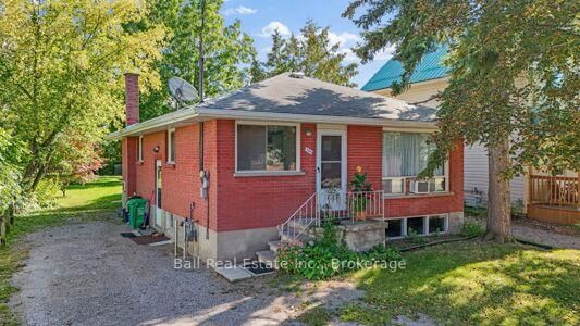 Property Photo:  547 Albert Street  ON K9J 4N7 