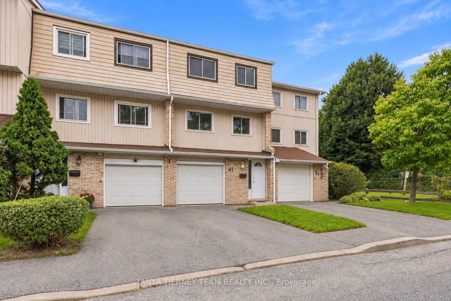 Property Photo:  1975 Rosefield Road 41  ON L1V 3E3 