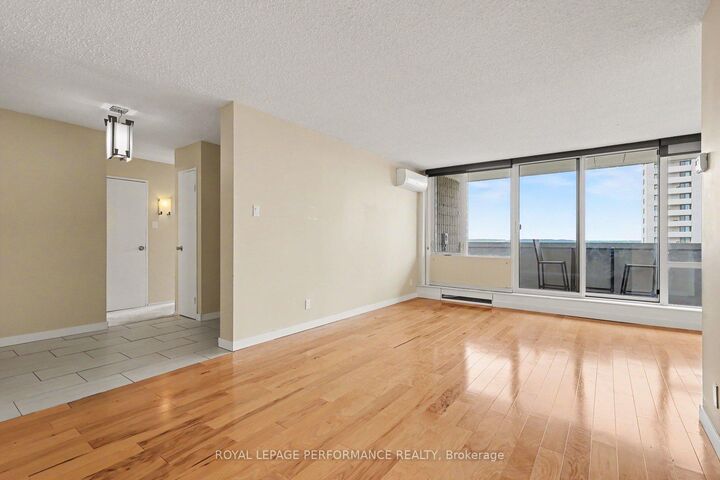 Property Photo:  2625 Regina Street 1109  ON K2B 5W8 