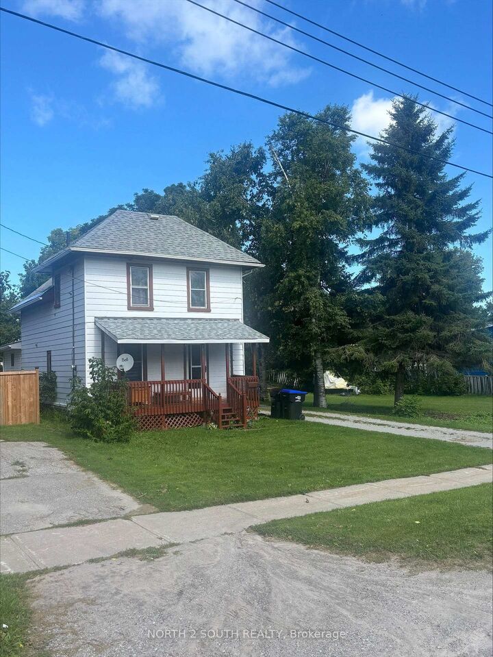 Property Photo:  242 Barnett Avenue  ON L4R 1N1 