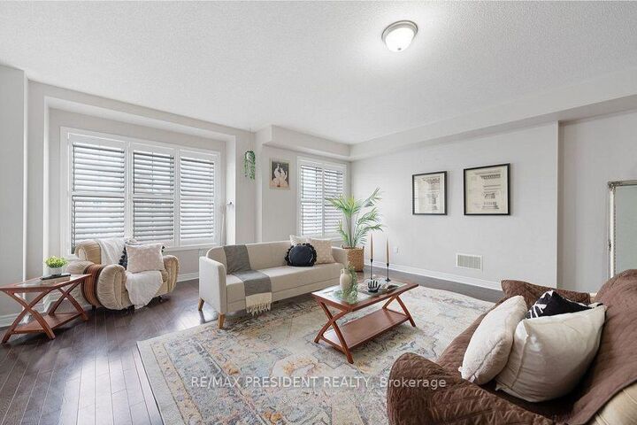 Property Photo:  35 Fresnel Road  ON L7A 4Z2 