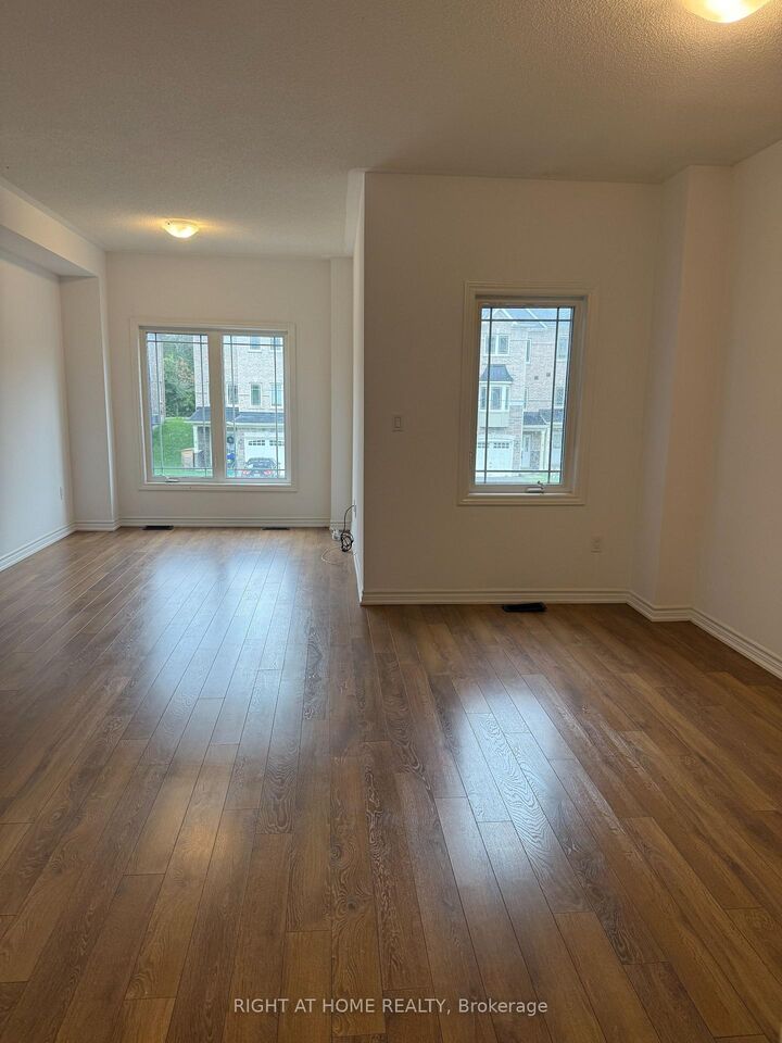 Property Photo:  40 Milson Crescent  ON L3W 0E1 