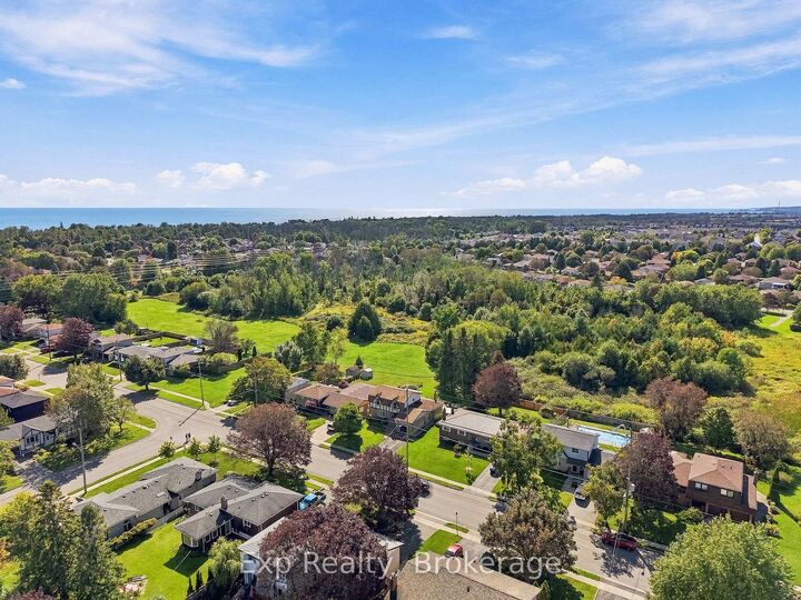 Property Photo:  717 Westwood Drive  ON K9A 4N3 