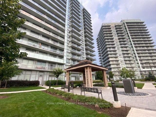 Property Photo:  4677 Glen Erin Drive 1402C  ON L5M 2E3 