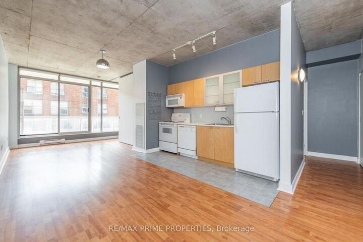 Property Photo:  383 Cumberland Street 411  ON K1N 1J7 